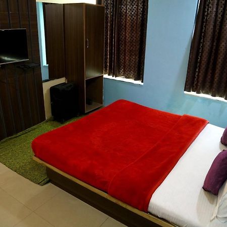 Hotel Citizen Inn Ахмедабад Екстериор снимка